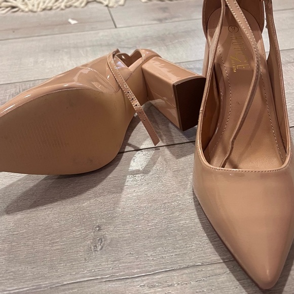 Ankle strap heels - Picture 8 of 8